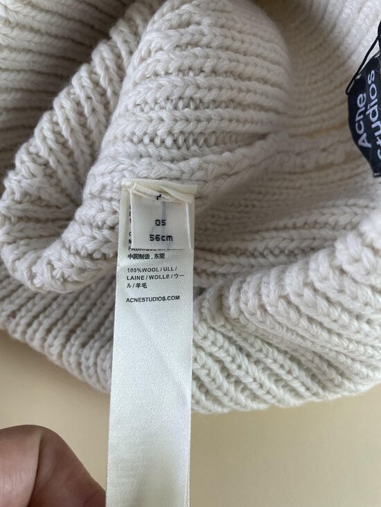 ACNE STUDIOS New Beige Large Face Logo Knit Hat